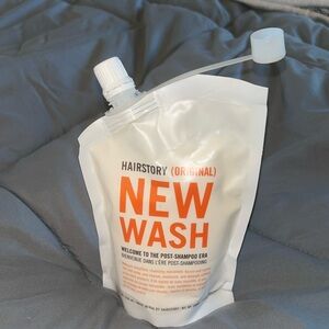 Brand New..HairStory New Wash..original…8 fl oz